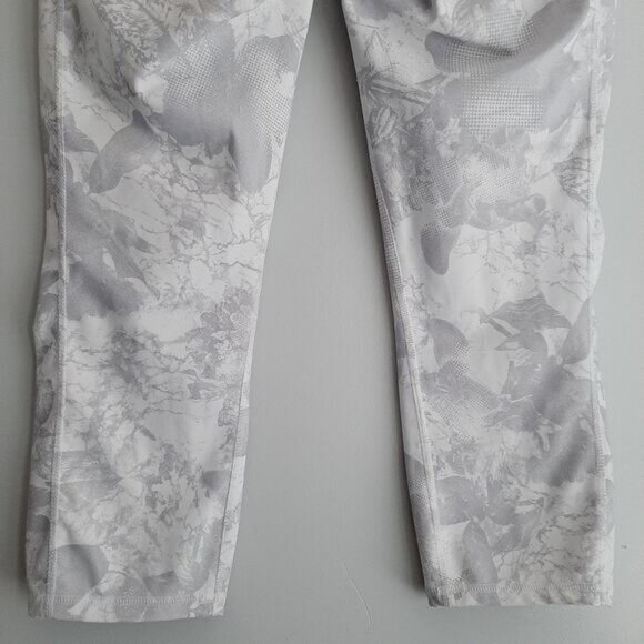 RBX Active Crop Capri Athletic Leggings Abstract Print Grey White Pockets Sz M - Picture 11 of 15